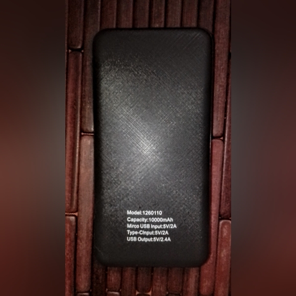 Power Bank - Picture 3 of 3